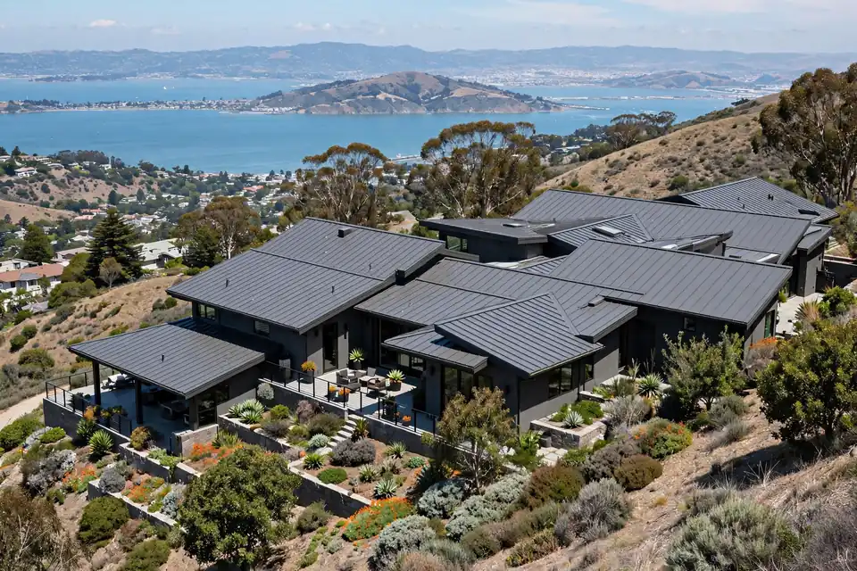 Reemplazo de techos metálicos en una casa en Portola Highlands, San Bruno, CA